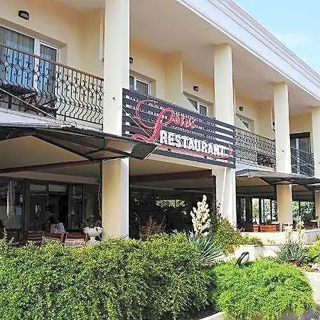 Hotel Lotus Family - Free Parking 5*
