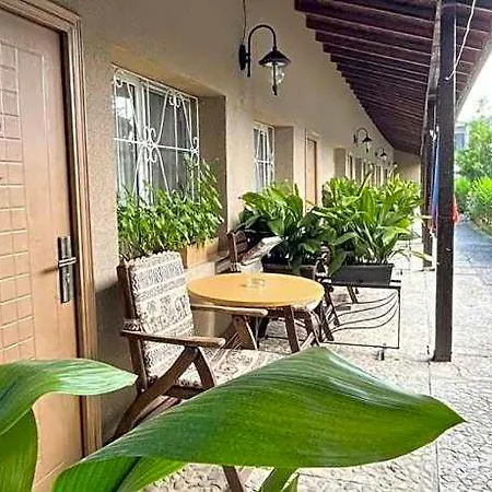 Lotus Family - Free Parking Hotel